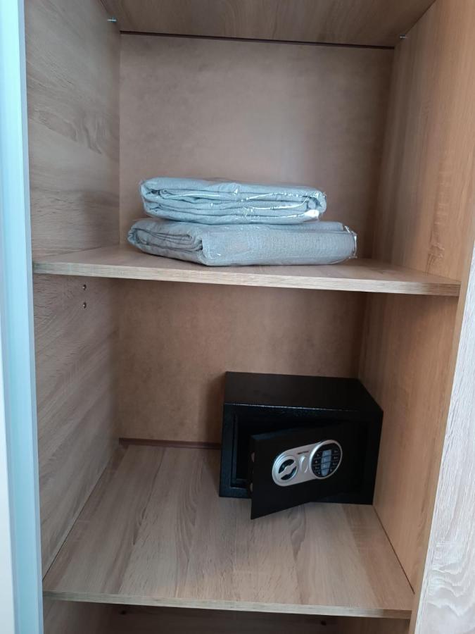 Peraía Navarino Luxe Suites With Sea View מראה חיצוני תמונה