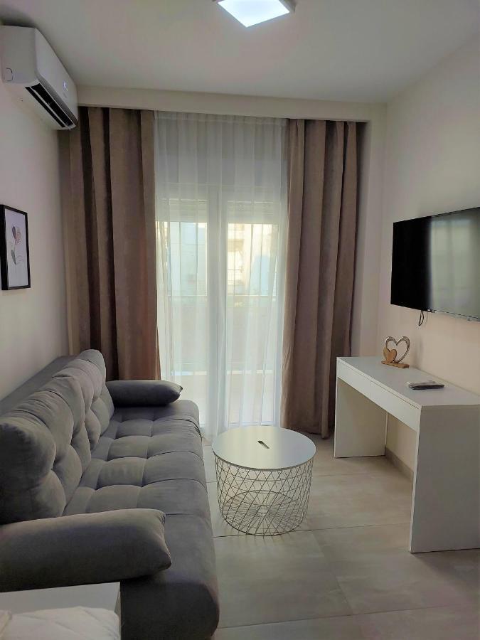 Peraía Navarino Luxe Suites With Sea View מראה חיצוני תמונה